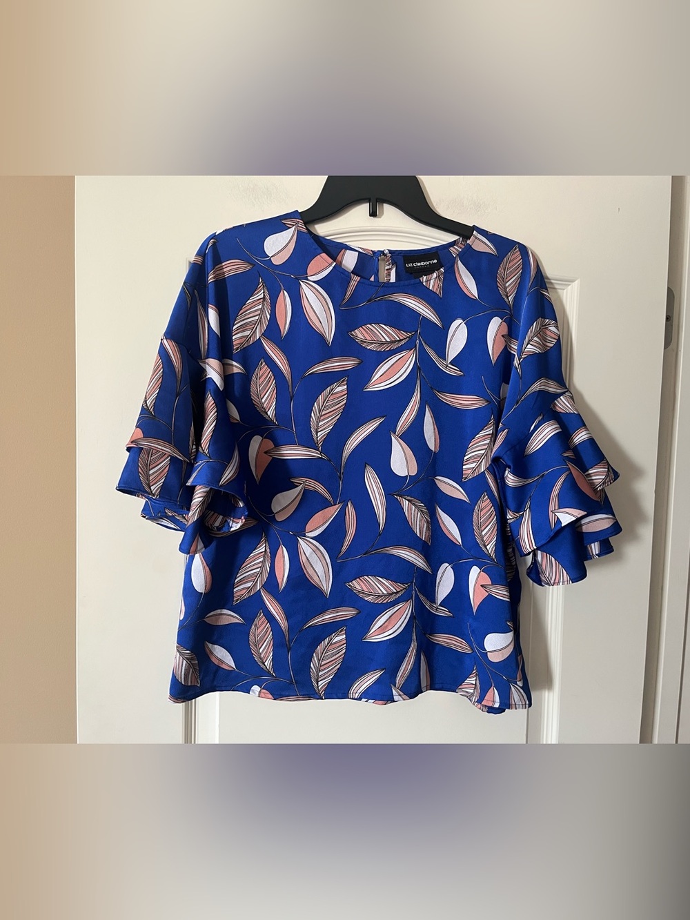Liz Claiborne Royal Blue Leaf-Print Ruffle Sleeve Top Women’s Size Small